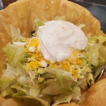 El Farolito - Tostada with chicken - Mexican Near Me - Placentia, California El Farolito - Tostada with chicken - Mexican Near Me - Placentia, California