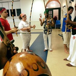 Capoeira Barro Vermelho - Learning capoeira muaic