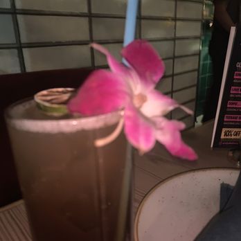 Dolly's - Long Island ice tea - Cocktail Bars Near Me - New York, New York