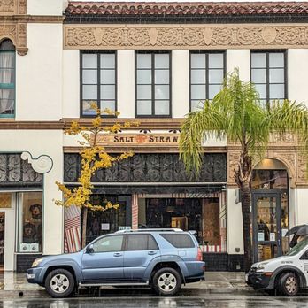 Salt & Straw - Salt & Straw 12/30/21 - Ice Cream & Frozen Yogurt Near Me - Pasadena, California Salt & Straw - Salt & Straw 12/30/21 - Ice Cream & Frozen Yogurt Near Me - Pasadena, California