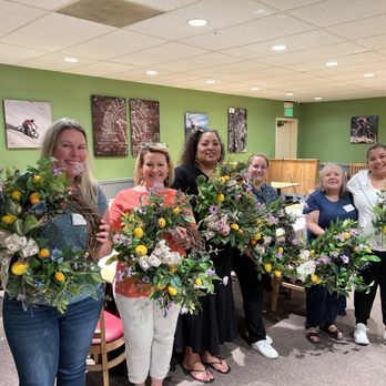 Mountain Mike's Pizza - Monthly wreath workshop - Pizza Near Me - Castro Valley, California Mountain Mike's Pizza - Monthly wreath workshop - Pizza Near Me - Castro Valley, California