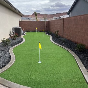 Zionscapes - a putting green in a backyard - Artificial Turf Near Me - St. George, Utah Zionscapes - a putting green in a backyard - Artificial Turf Near Me - St. George, Utah