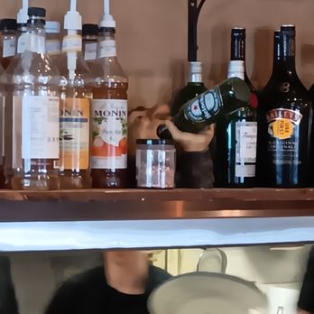 Amsterdam Restaurant - Breakfast & Brunch Near Me - Kamloops, British Columbia