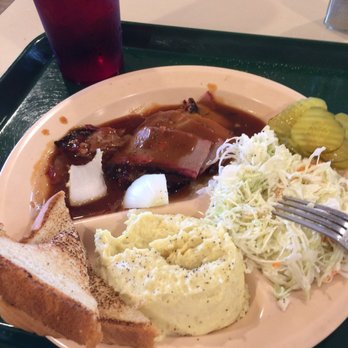 Vicky's Bar-B-Q - Barbeque Near Me - Payne Springs, Texas Vicky's Bar-B-Q - Barbeque Near Me - Payne Springs, Texas
