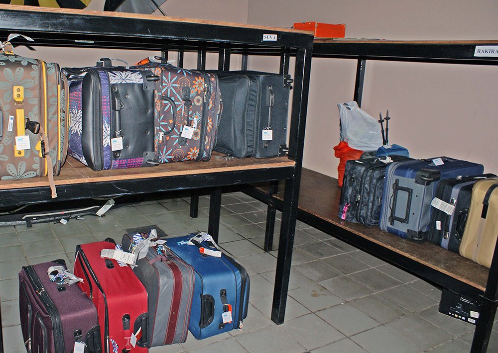 BAGGAGE SOLUTIONS Updated August 2024 6818 S La Cienega Blvd, Inglewood, California