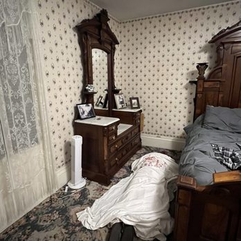 Lizzie Borden Bed & Breakfast Museum - Bed & Breakfast Near Me - Fall River, Massachusetts