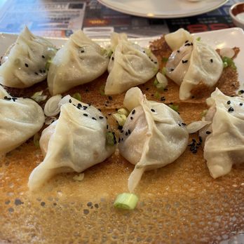 Bun World - Pan fried juicy pork dumplings - Chinese Near Me - Ontario, California Bun World - Pan fried juicy pork dumplings - Chinese Near Me - Ontario, California