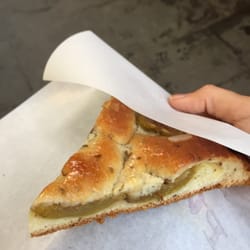 Pugi - Schiacciata dolce coi fichi...