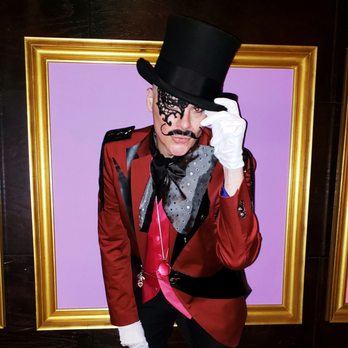Carnivale Chicago - Ringmaster.  Circus theme brunch - Latin American Near Me - Chicago, Illinois
