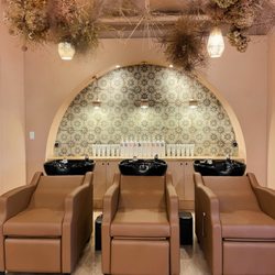 Hawthorn Salon - The shop