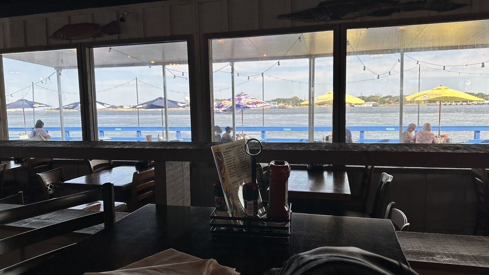 Sandollar Restaurant & Marina