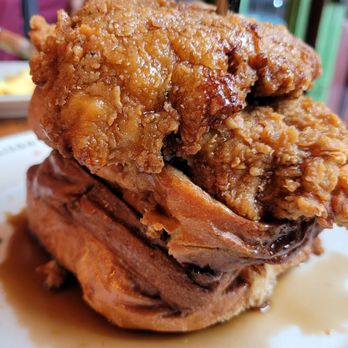Maison Pickle - Challah French Toast with fried chicken - Close up!! - Cocktail Bars Near Me - New York, New York