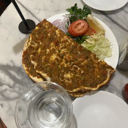 Lahmajun