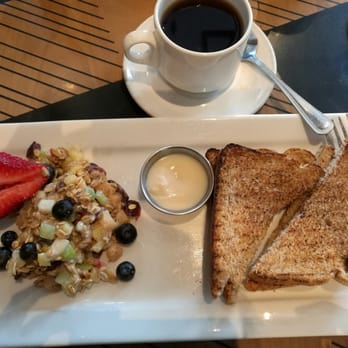 Cochon Dingue - Breakfast Tartare - Breakfast & Brunch Near Me - Quebec City, Quebec Cochon Dingue - Breakfast Tartare - Breakfast & Brunch Near Me - Quebec City, Quebec