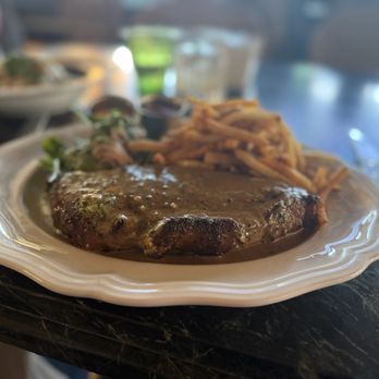 À L'ouest - Steak au poivre (steak and frites). 12oz New York Strip (around $48). - French Near Me - San Diego, California À L'ouest - Steak au poivre (steak and frites). 12oz New York Strip (around $48). - French Near Me - San Diego, California