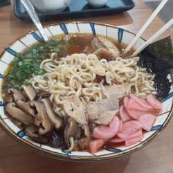 Sugoi Ramen & Sushi Bar - Ramen with teriyaki chicken