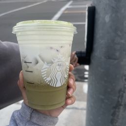 this is usually my go to order & uhm, ima js leave this here. the color was so concerning this is usually my go to order & uhm, ima js leave this here. the color was so concerning