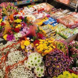 Wholesome Foods Market - So pwetty at entrance of Wholesome Farms Market.