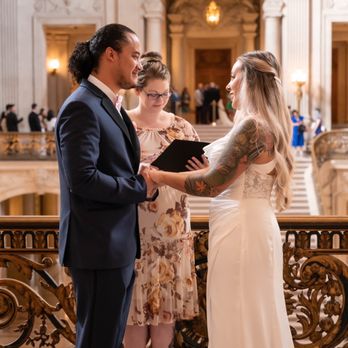 Hollow Oak - Ceremony at SF city hall - Officiants Near Me Hollow Oak - Ceremony at SF city hall - Officiants Near Me