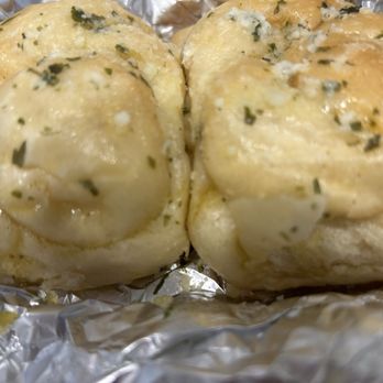 Italiano's Restaurant - Garlic knots - Italian Near Me - Humble, Texas Italiano's Restaurant - Garlic knots - Italian Near Me - Humble, Texas