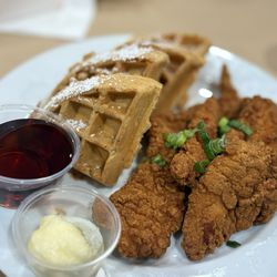 Newport Creamery- Middletown - CHICKEN & WAFFLE $12.29