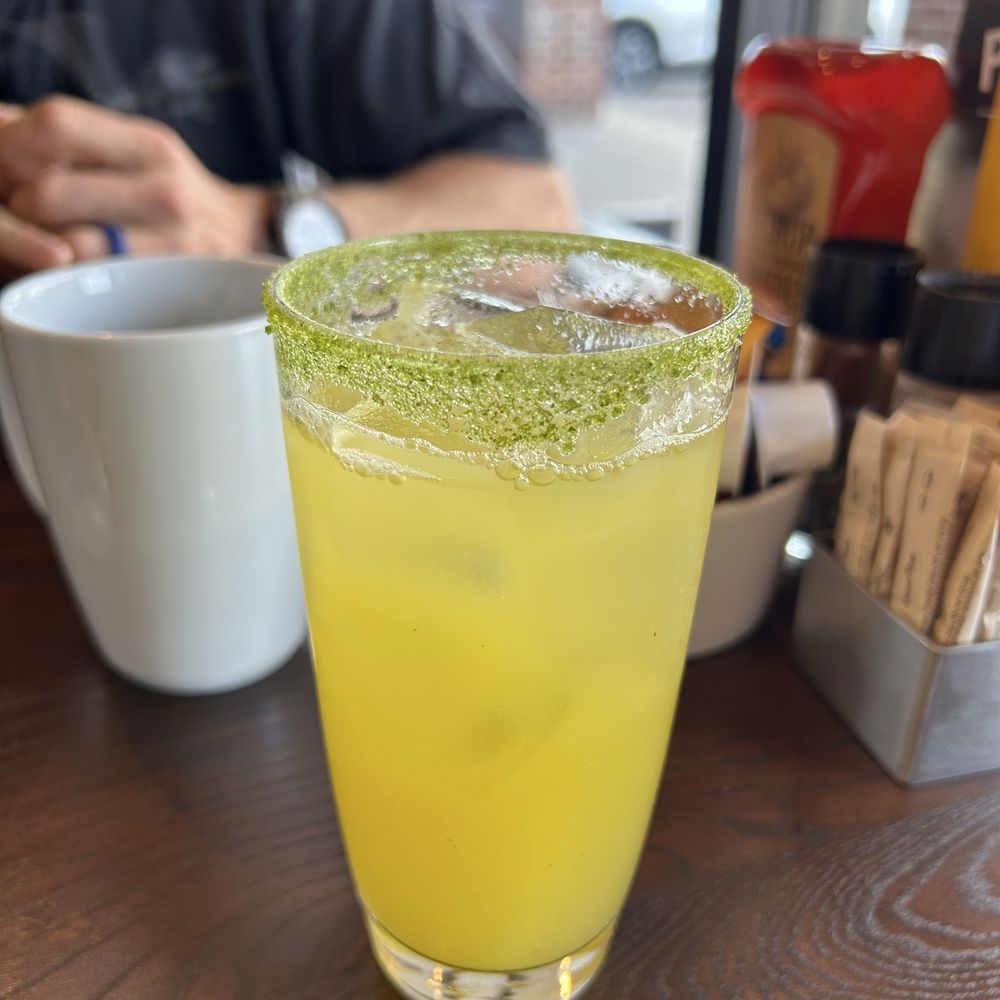 First Watch - Pineapple Express - Breakfast & Brunch Near Me - Overland Park, Kansas