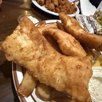 Barbara's Fishtrap - Fish & Chips - Seafood Near Me - Half Moon Bay, California