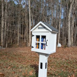 Mitchell Acres Little Free Library - Mitchell Acres Little Free Library, Franklinton