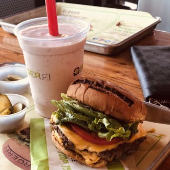 BurgerFi - I'm so hungry! - Hot Dogs Near Me - Jacksonville, Florida