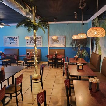 Aroma Cafe - the interior of the restaurant - Cuban Near Me - Maryville, Tennessee Aroma Cafe - the interior of the restaurant - Cuban Near Me - Maryville, Tennessee