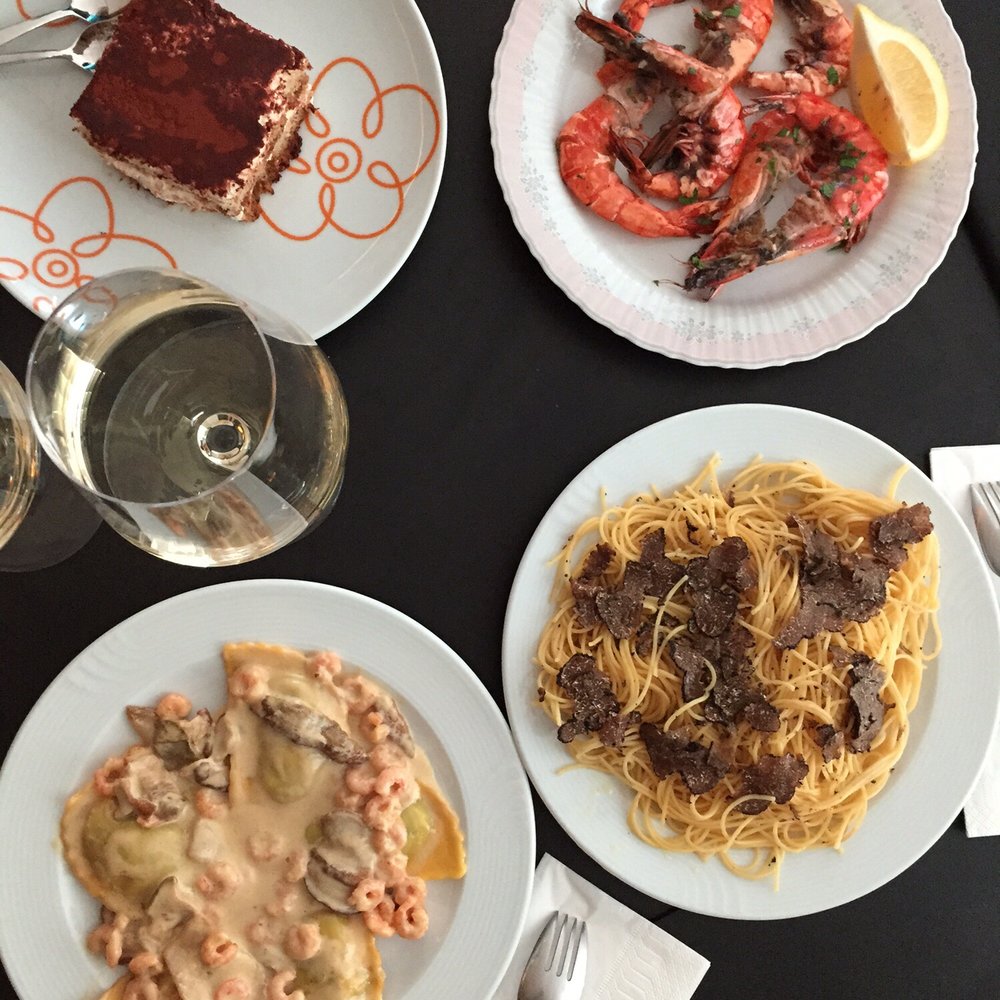Pasta & Gamberoni - trizzoni (sp?) on bottom left. Gambas top right, phenomenal tiramisu is top left. This is how we do take out ;) - Italian Near Me - Essen, NW Pasta & Gamberoni - trizzoni (sp?) on bottom left. Gambas top right, phenomenal tiramisu is top left. This is how we do take out ;) - Italian Near Me - Essen, NW
