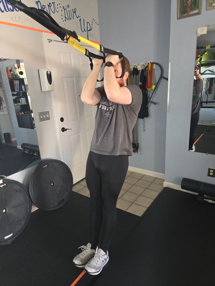 Going Beyond Personal Training By Lisa Logo