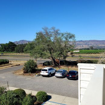 The Setting Inn - View of the road and parking lot from our balcony - Hotels Near Me - Napa, California