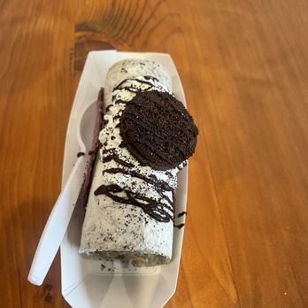Sweet Rolled Tacos - Mint Oreo Ice Cream - Ice Cream & Frozen Yogurt Near Me - Garden Grove, California