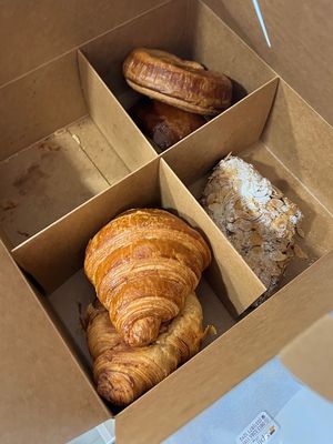 Tiong Bahru Bakery by null
