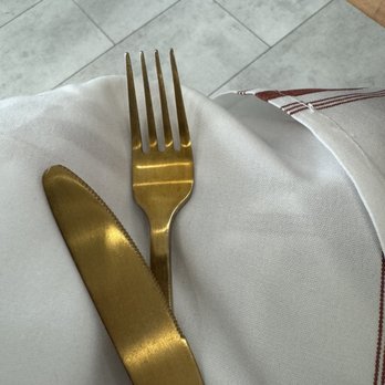 Beautiful Day - Gold table setting, ugh - Breakfast & Brunch Near Me - La Quinta, California Beautiful Day - Gold table setting, ugh - Breakfast & Brunch Near Me - La Quinta, California