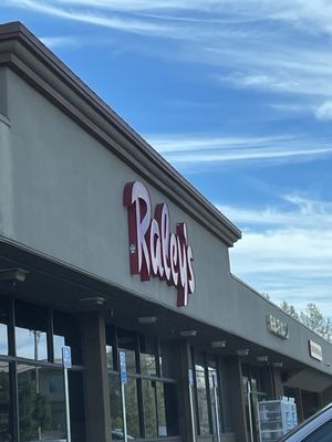 RALEY’S - Updated May 2024 - 48 Photos & 67 Reviews - 13384 Lincoln Way ...