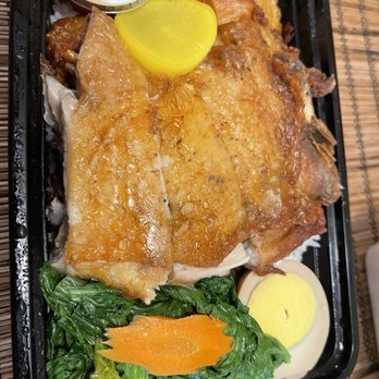 MonGa Cafe - Chicken Drumstick Lunch Box - Taiwanese Near Me - Bellevue, Washington