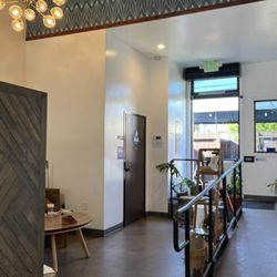 Cara Vana Coffee Shop - Interior