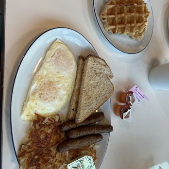 Belvedere South - Waffle breakfast - Coffee & Tea Near Me - Virginia Beach, Virginia