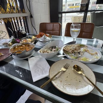 Baan Thai - Thai Near Me - Panorama City, California