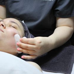 Elements Massage - Lift, sculpt, and glow  Our facial gua sha massage boosts circulation and relaxes facial tension for radiant, healthy skin.