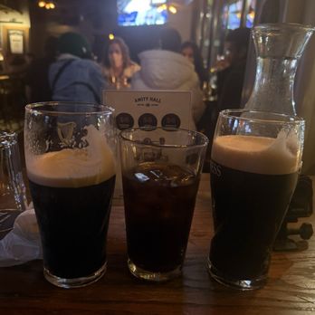 Amity Hall Uptown - Guinness - American Near Me - New York, New York