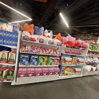 Toys R Us - Toy Stores Near Me - East Rutherford, New Jersey Toys R Us - Toy Stores Near Me - East Rutherford, New Jersey