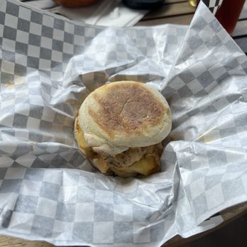 Blondies Vegan Wholesale - Classic breakfast sandwich - Vegan Near Me - Honolulu, Hawaii Blondies Vegan Wholesale - Classic breakfast sandwich - Vegan Near Me - Honolulu, Hawaii