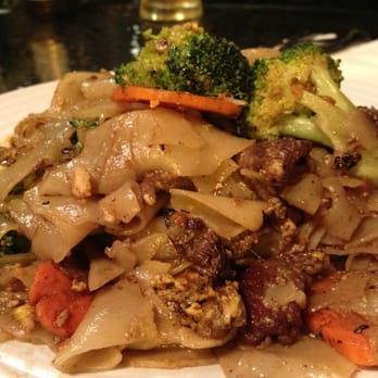 Siamese Express - Pad see ew - Thai Near Me - Aliso Viejo, California Siamese Express - Pad see ew - Thai Near Me - Aliso Viejo, California