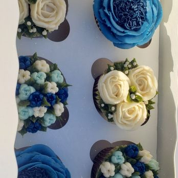 Lisa’s Bouqcakes - Delicious vanilla cupcakes with gorgeous flowers - Cupcakes Near Me - Dublin, California Lisa’s Bouqcakes - Delicious vanilla cupcakes with gorgeous flowers - Cupcakes Near Me - Dublin, California