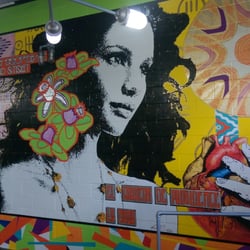 La Broa' Pizzeria - Awsome art work - so much meaning and culture behind it