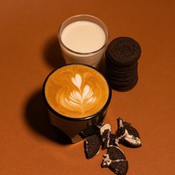 Slow Bloom Coffee - Cookies and cream latte