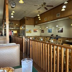 North Main Diner - Dining area.